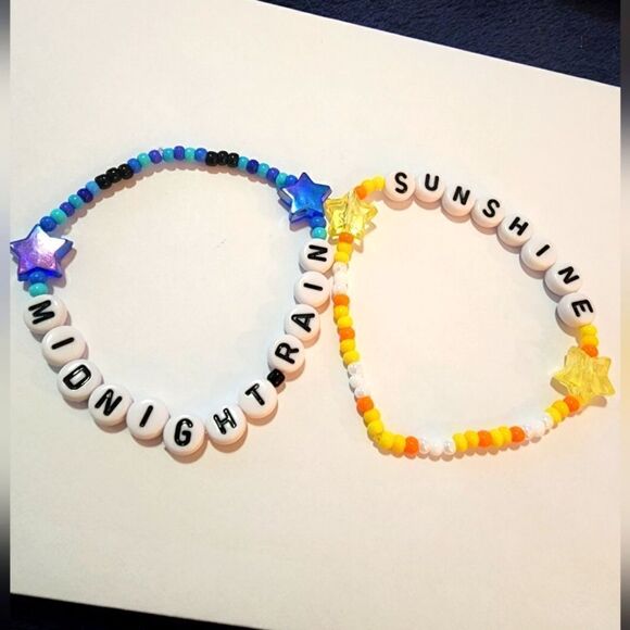 Taylor Swift Friendship Bracelet Bundle of Two - Picture 1 of 2